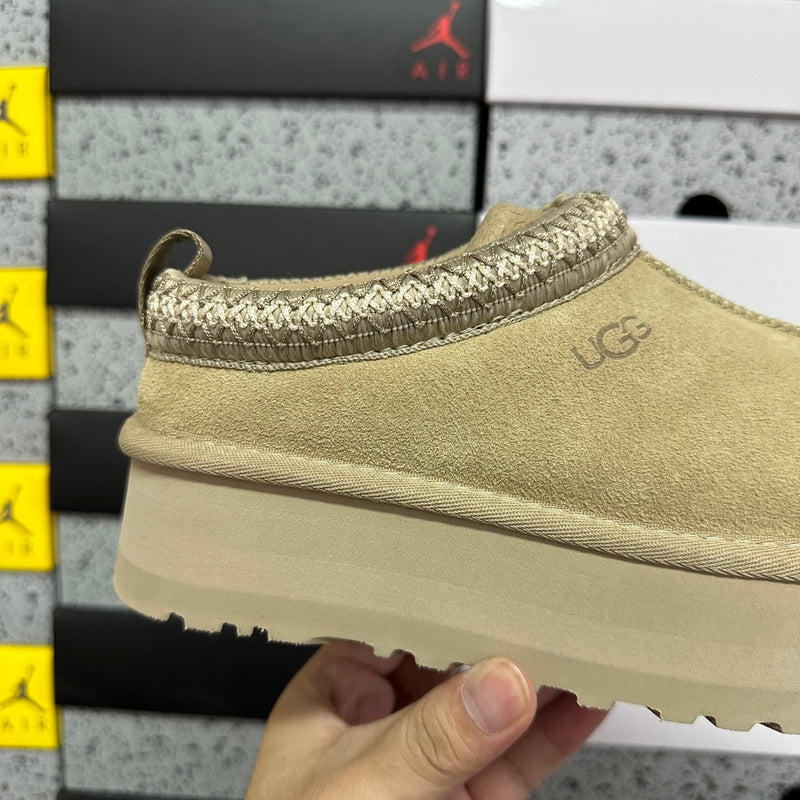 UGG SNOW BOOTS PREMIUM