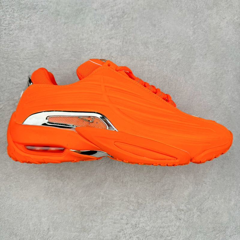 AIR MAX NOCTA HOT STEP DRAKE COLLAB