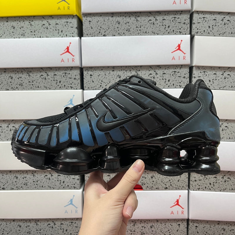 NIKE SHOX 12 MOLAS  THERMO REACTIVE PREMIUM 1.1