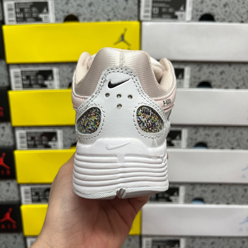 NIKE P-6000 PREMIUM 1.1