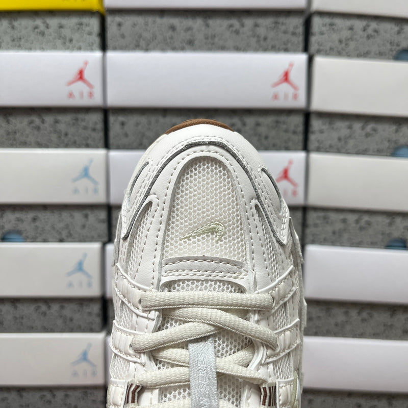 NIKE P-6000 PREMIUM 1.1